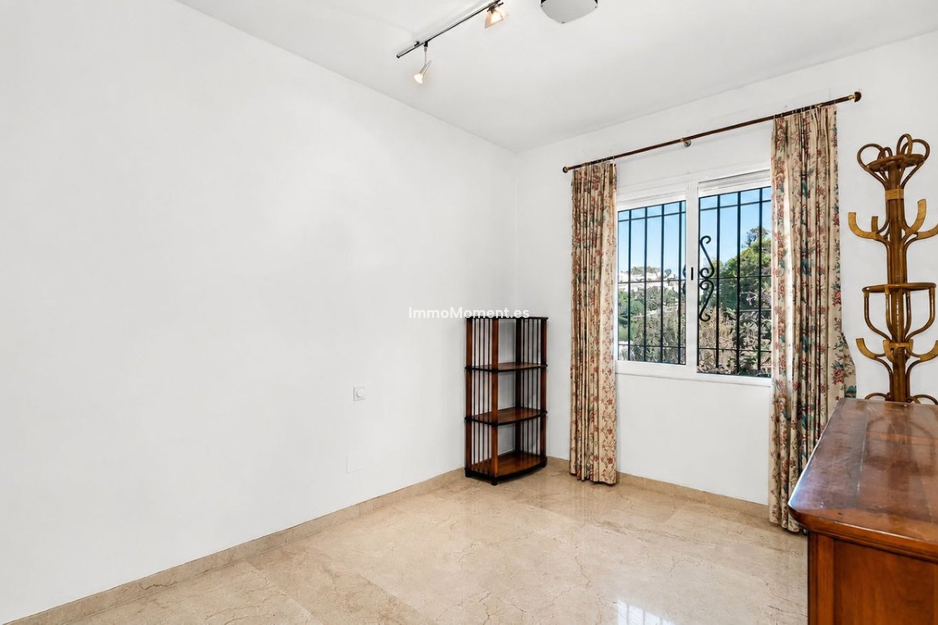 Resale - Apartment - Marbella - Costabella