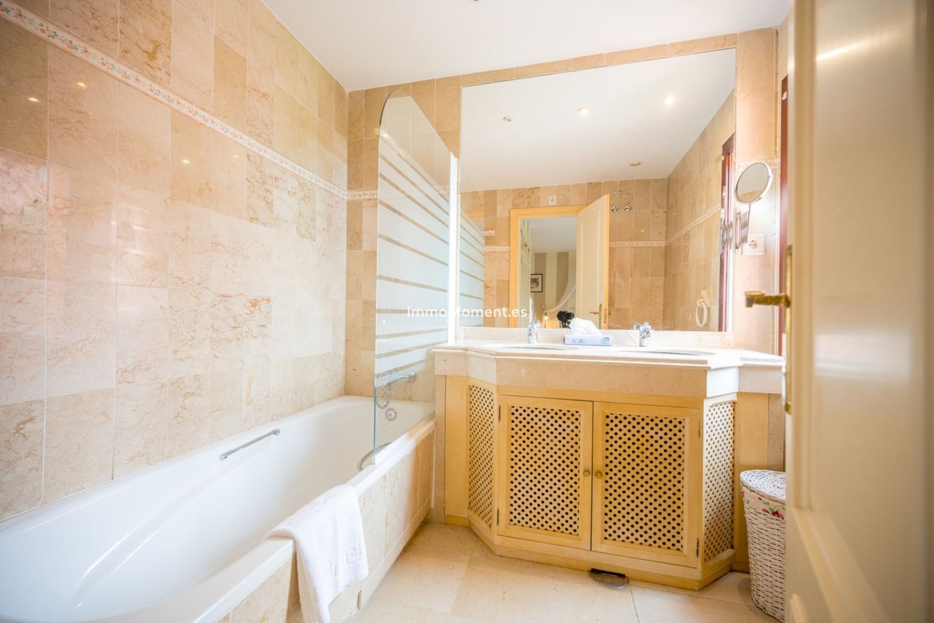 Resale - Apartment - Marbella - El Rosario