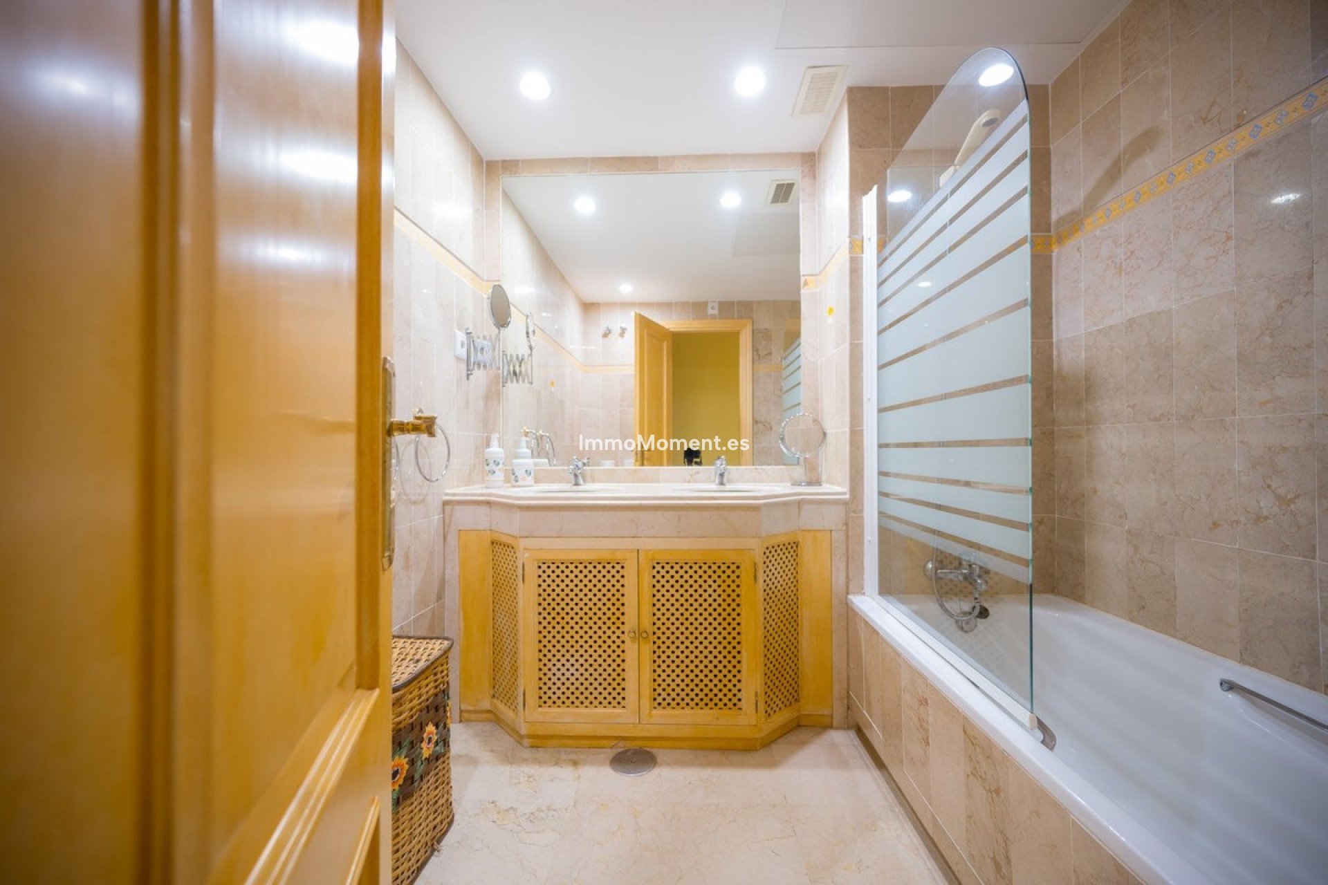 Resale - Apartment - Marbella - El Rosario