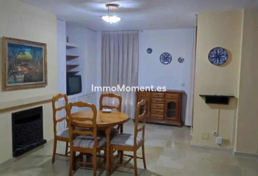 Resale - Apartment - Marbella - Elviria