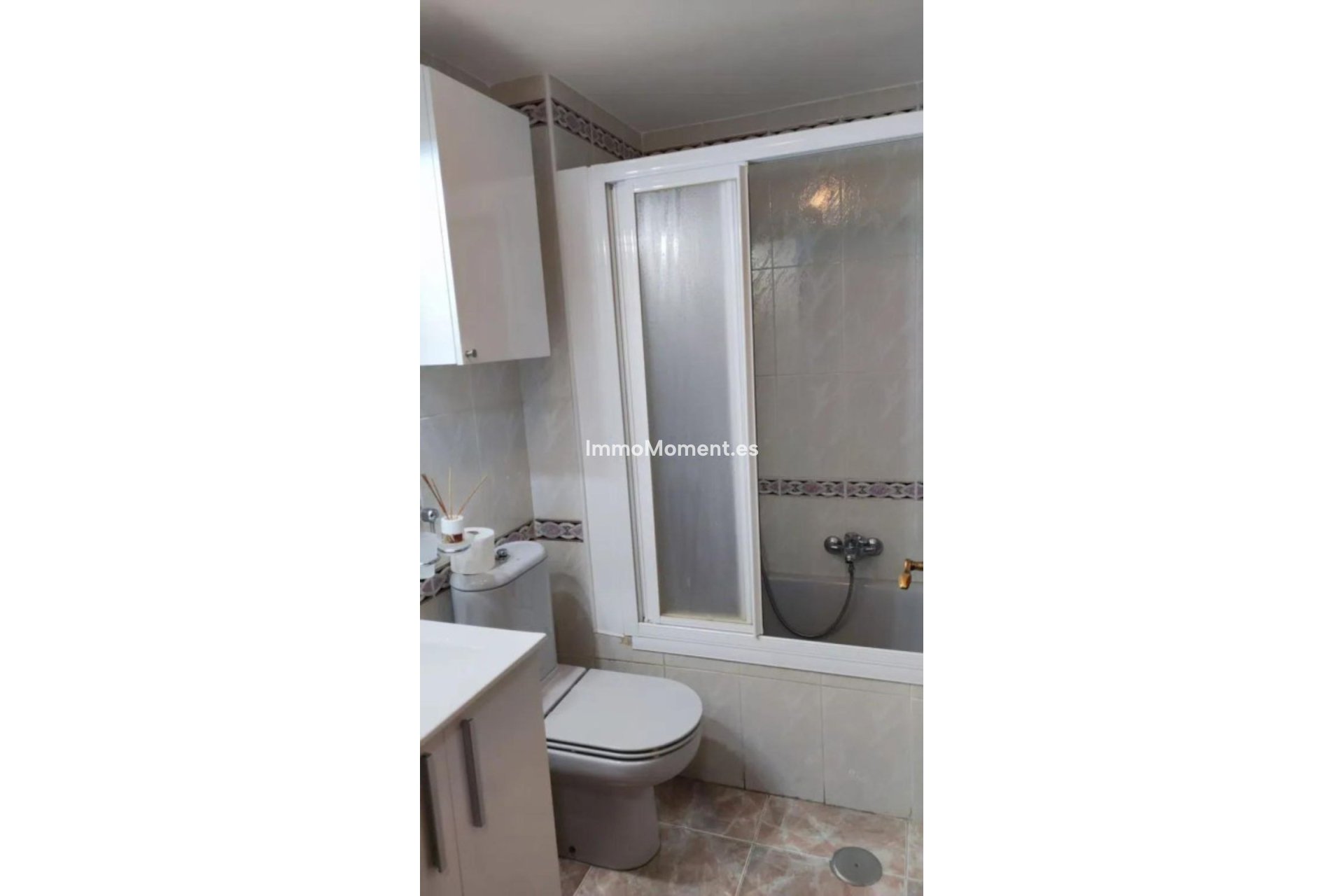 Resale - Apartment - Marbella - Elviria