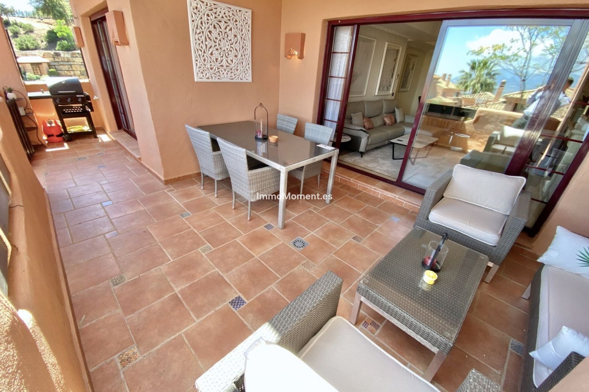 Resale - Apartment - Marbella - Elviria