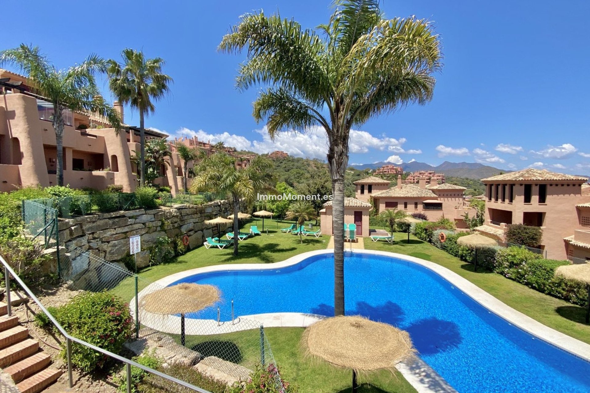 Resale - Apartment - Marbella - Elviria