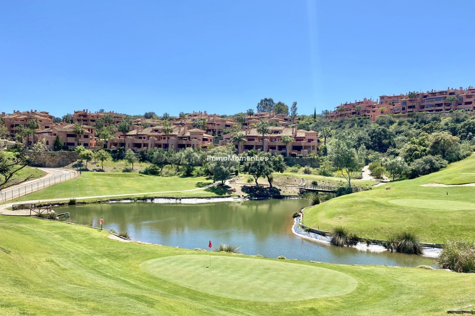 Resale - Apartment - Marbella - Elviria