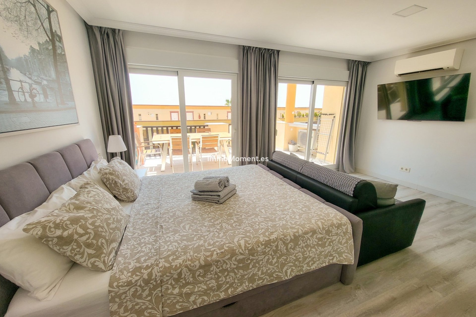 Resale - Apartment - Marbella - Elviria
