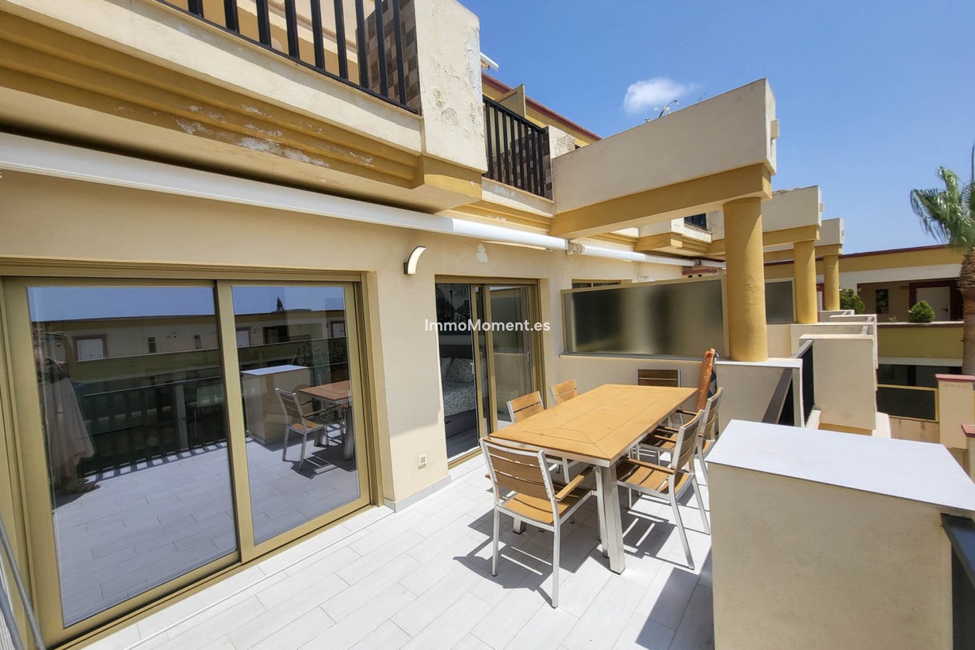 Resale - Apartment - Marbella - Elviria