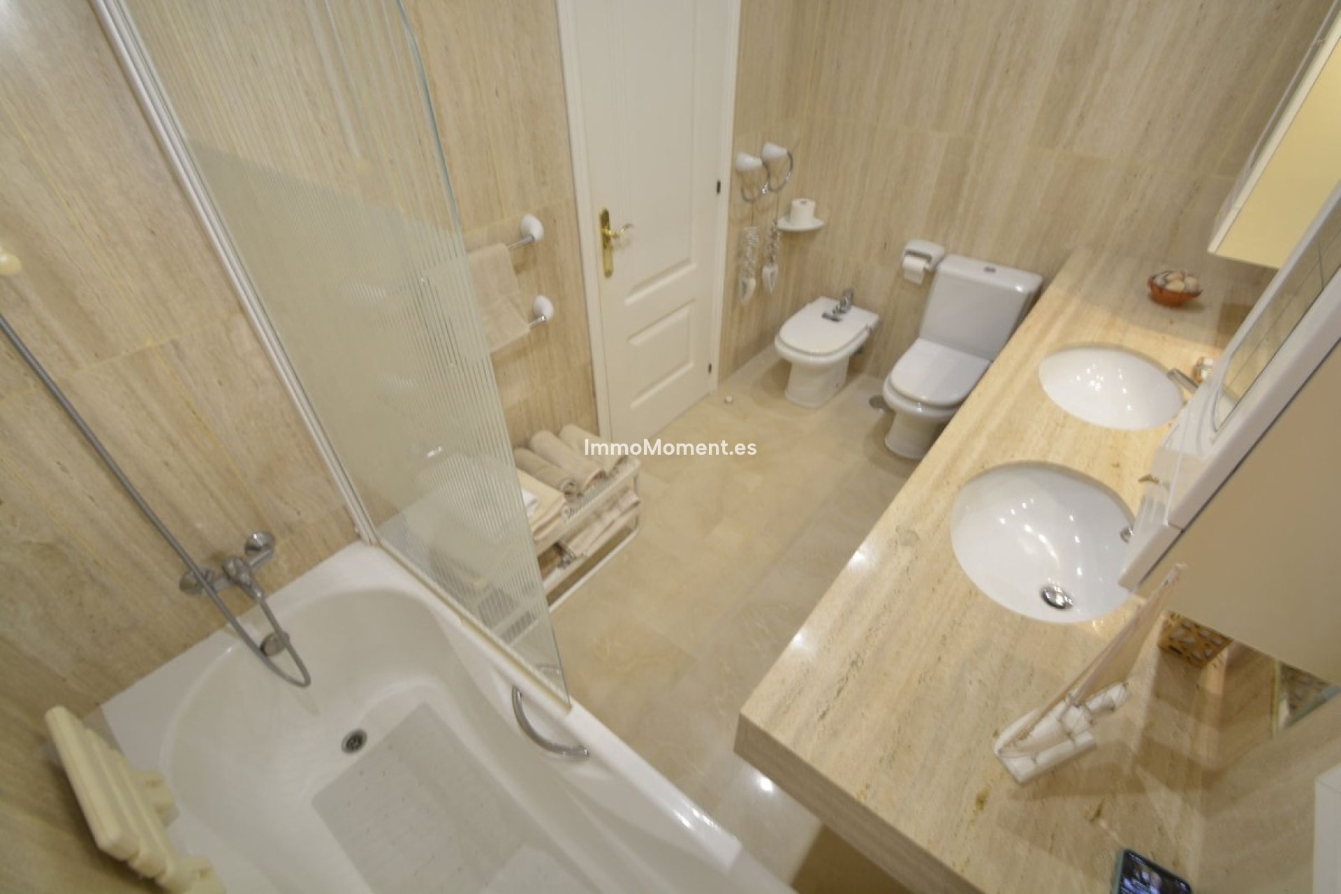 Resale - Apartment - Marbella - Elviria