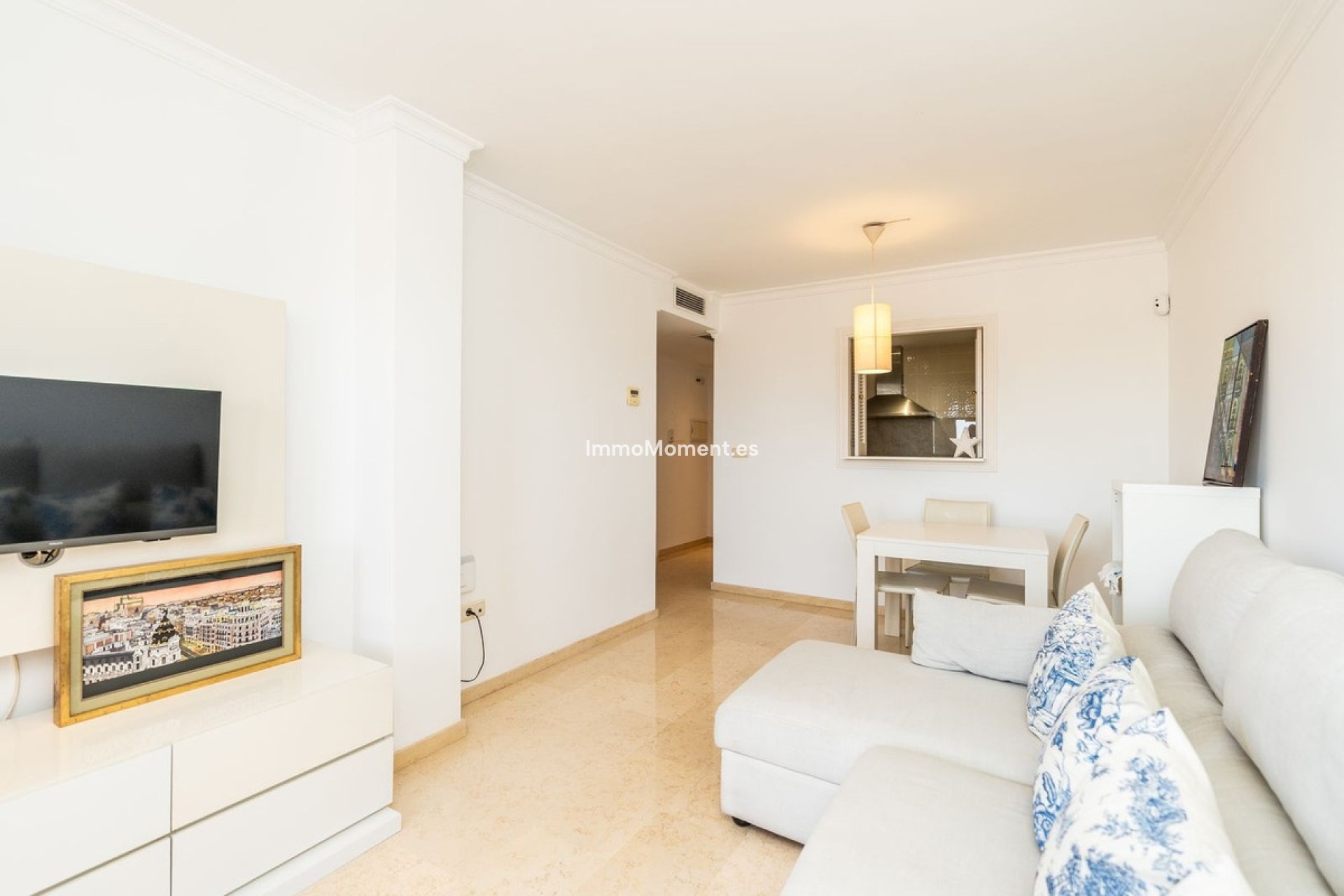 Resale - Apartment - Marbella - Elviria