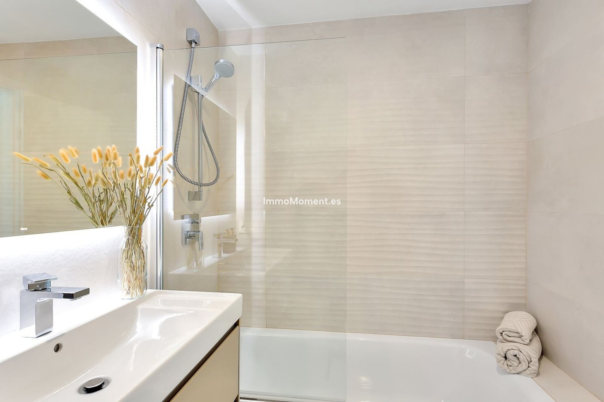 Resale - Apartment - Marbella - Elviria