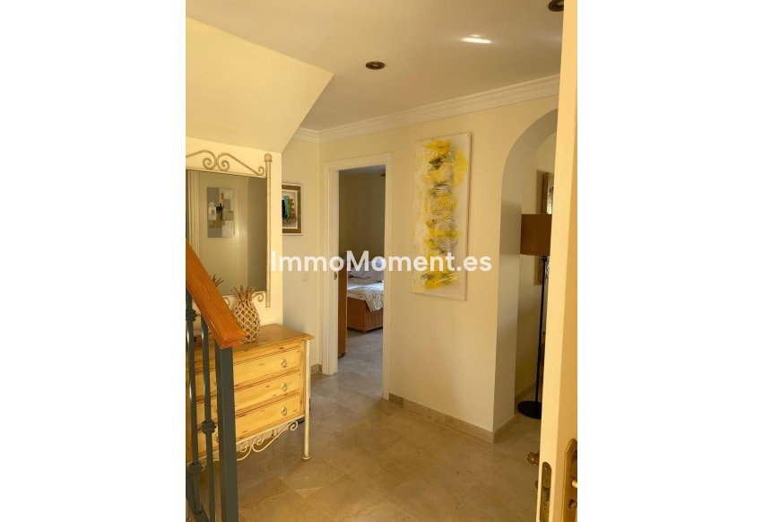 Resale - Apartment - Marbella - Elviria