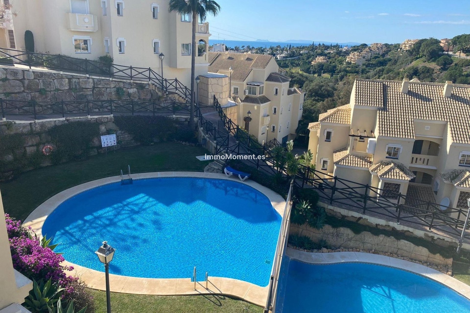 Resale - Apartment - Marbella - Elviria