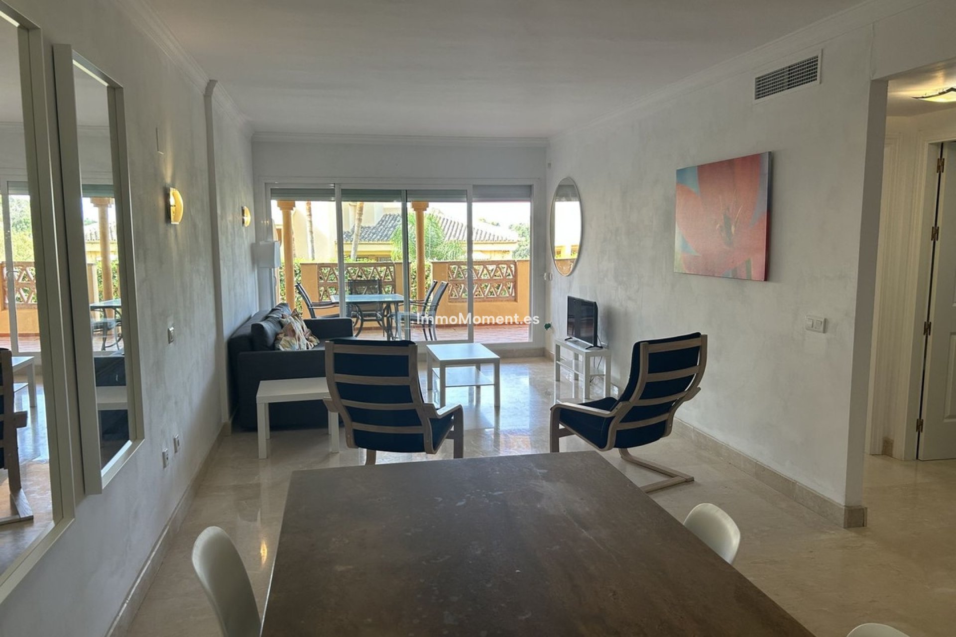 Resale - Apartment - Marbella - Elviria