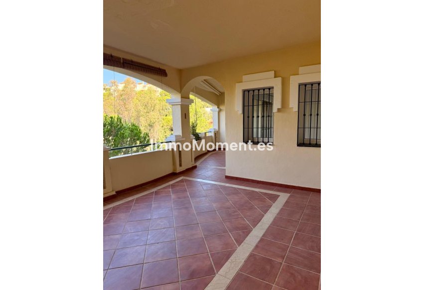 Resale - Apartment - Marbella - Elviria