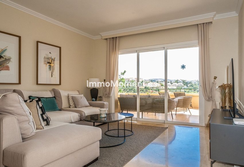 Resale - Apartment - Marbella - Elviria