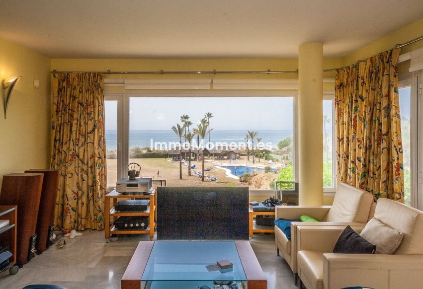 Resale - Apartment - Marbella - Elviria