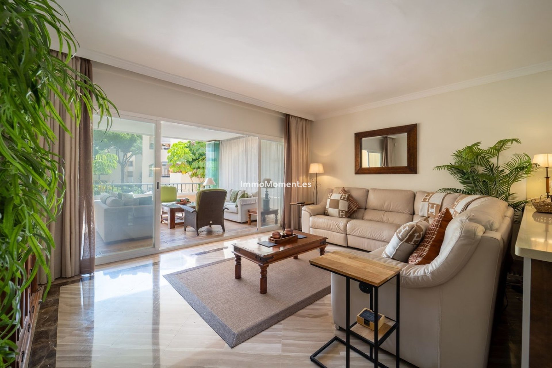 Resale - Apartment - Marbella - Elviria