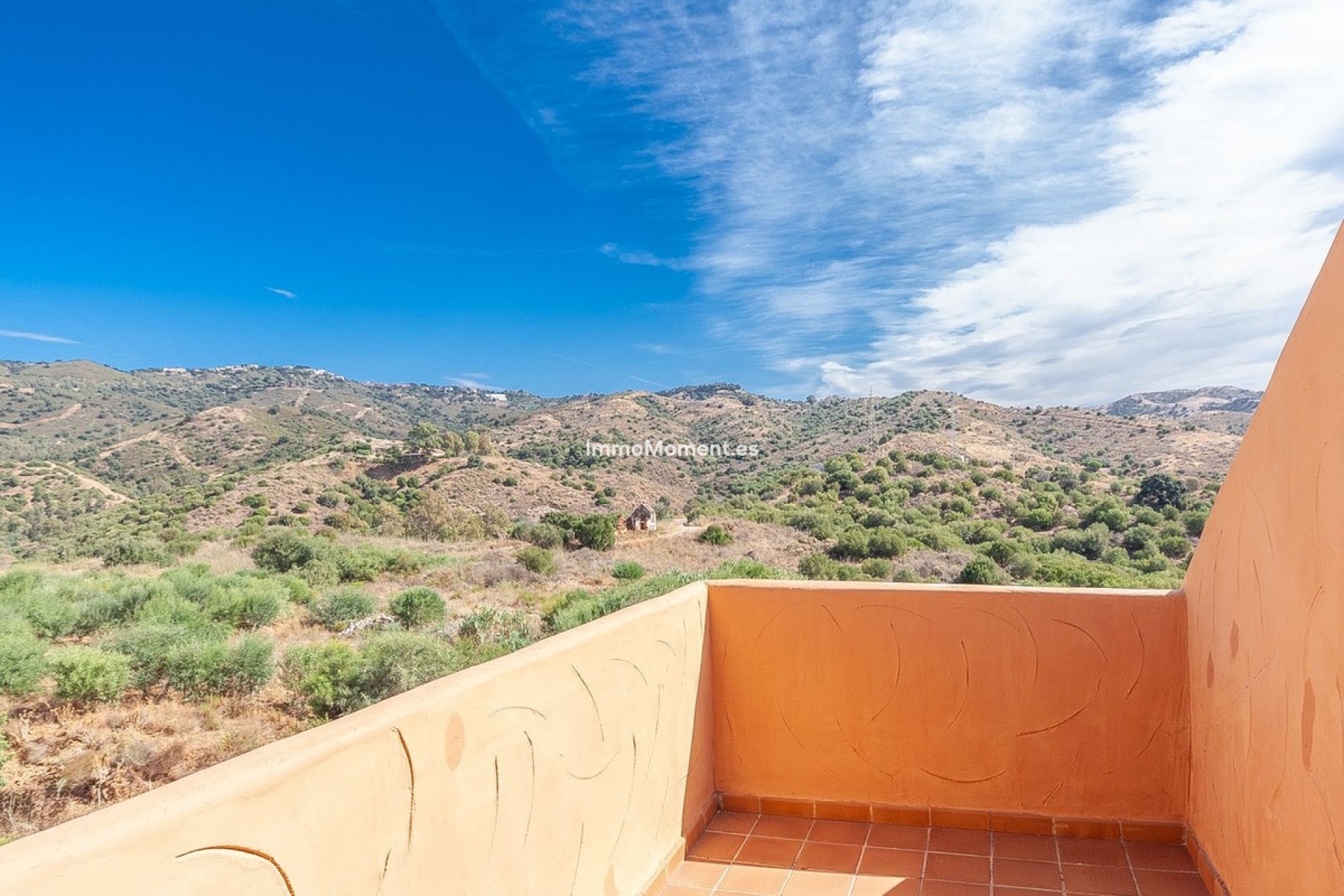 Resale - Apartment - Marbella - Elviria