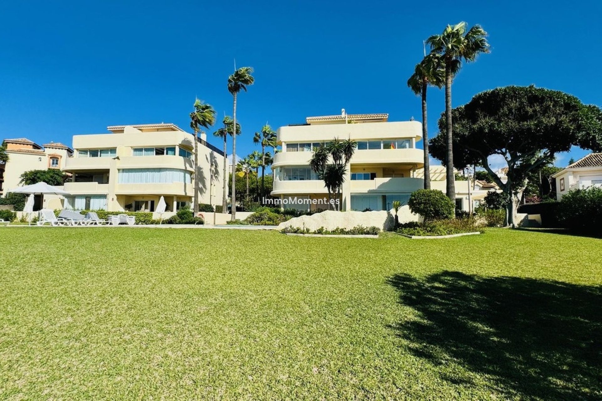 Resale - Apartment - Marbella - Elviria