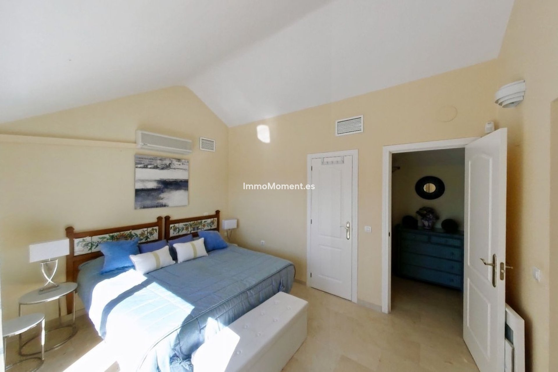 Resale - Apartment - Marbella - Elviria