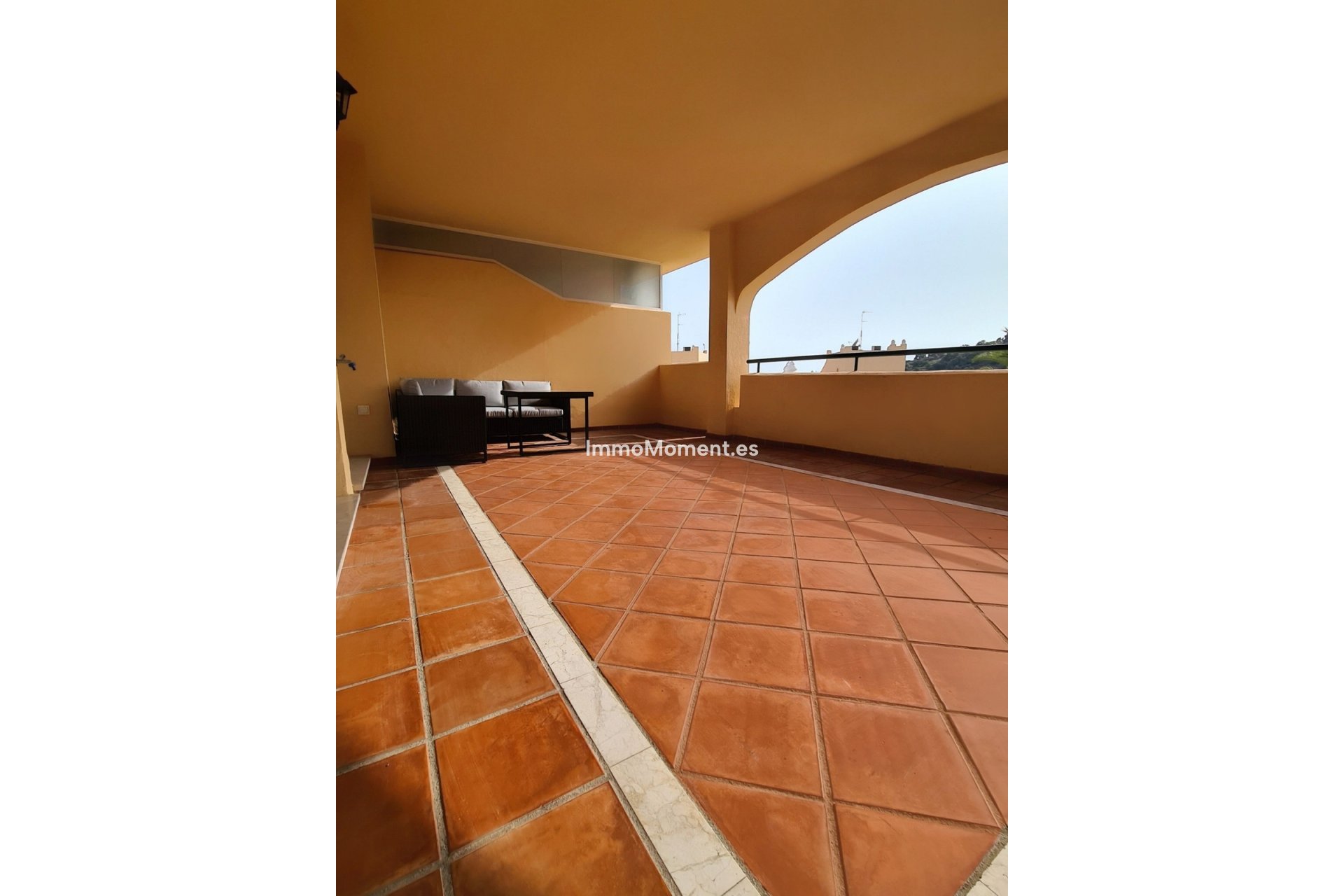 Resale - Apartment - Marbella - Elviria