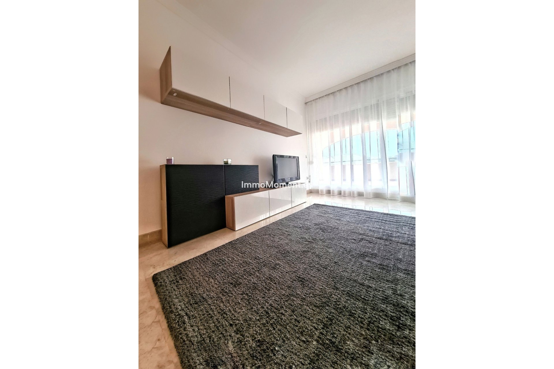Resale - Apartment - Marbella - Elviria