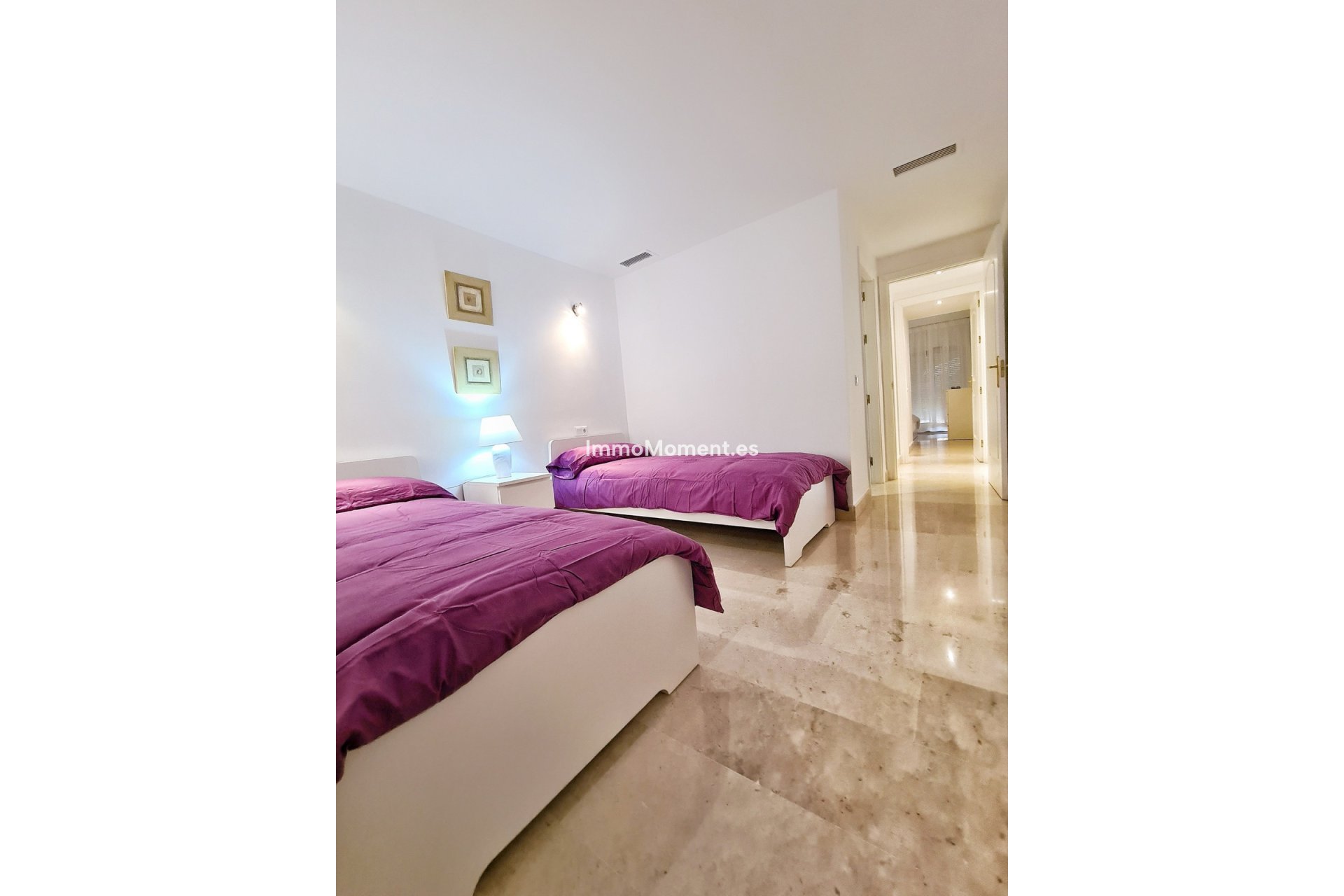 Resale - Apartment - Marbella - Elviria