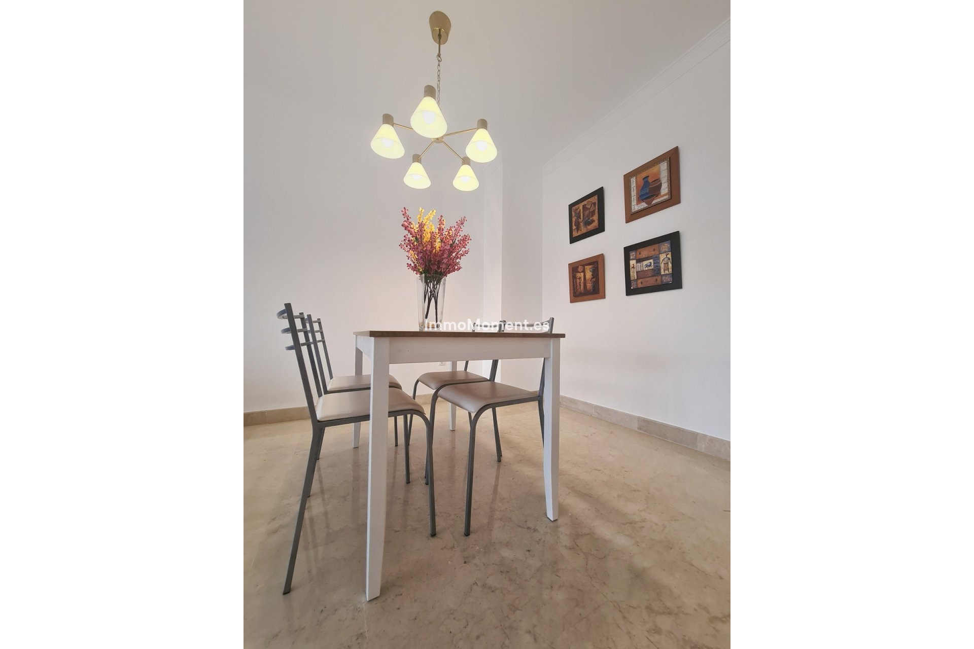 Resale - Apartment - Marbella - Elviria