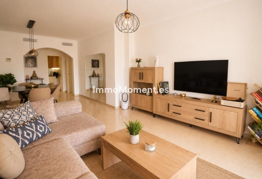 Resale - Apartment - Marbella - Elviria