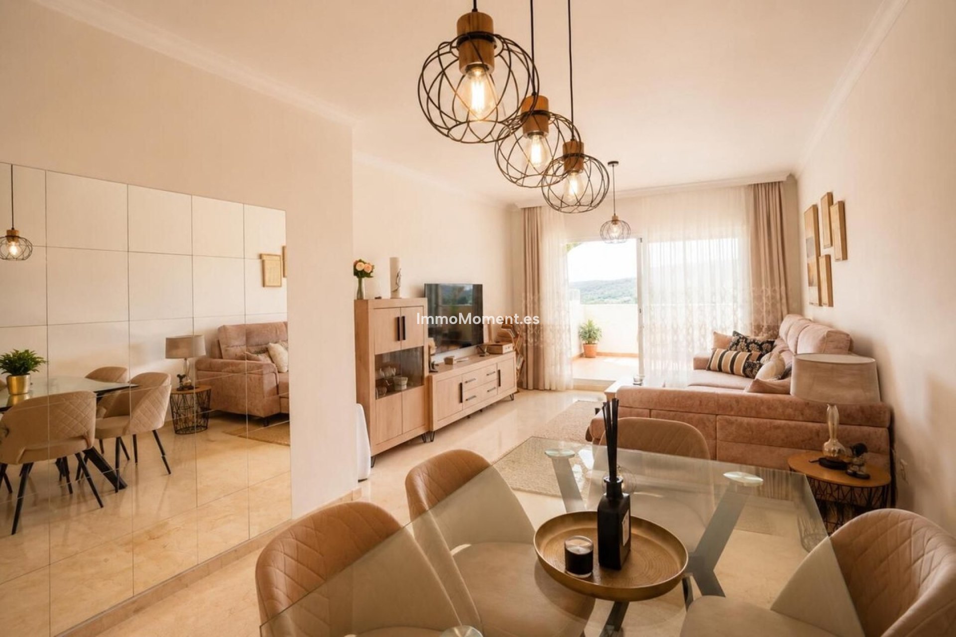 Resale - Apartment - Marbella - Elviria