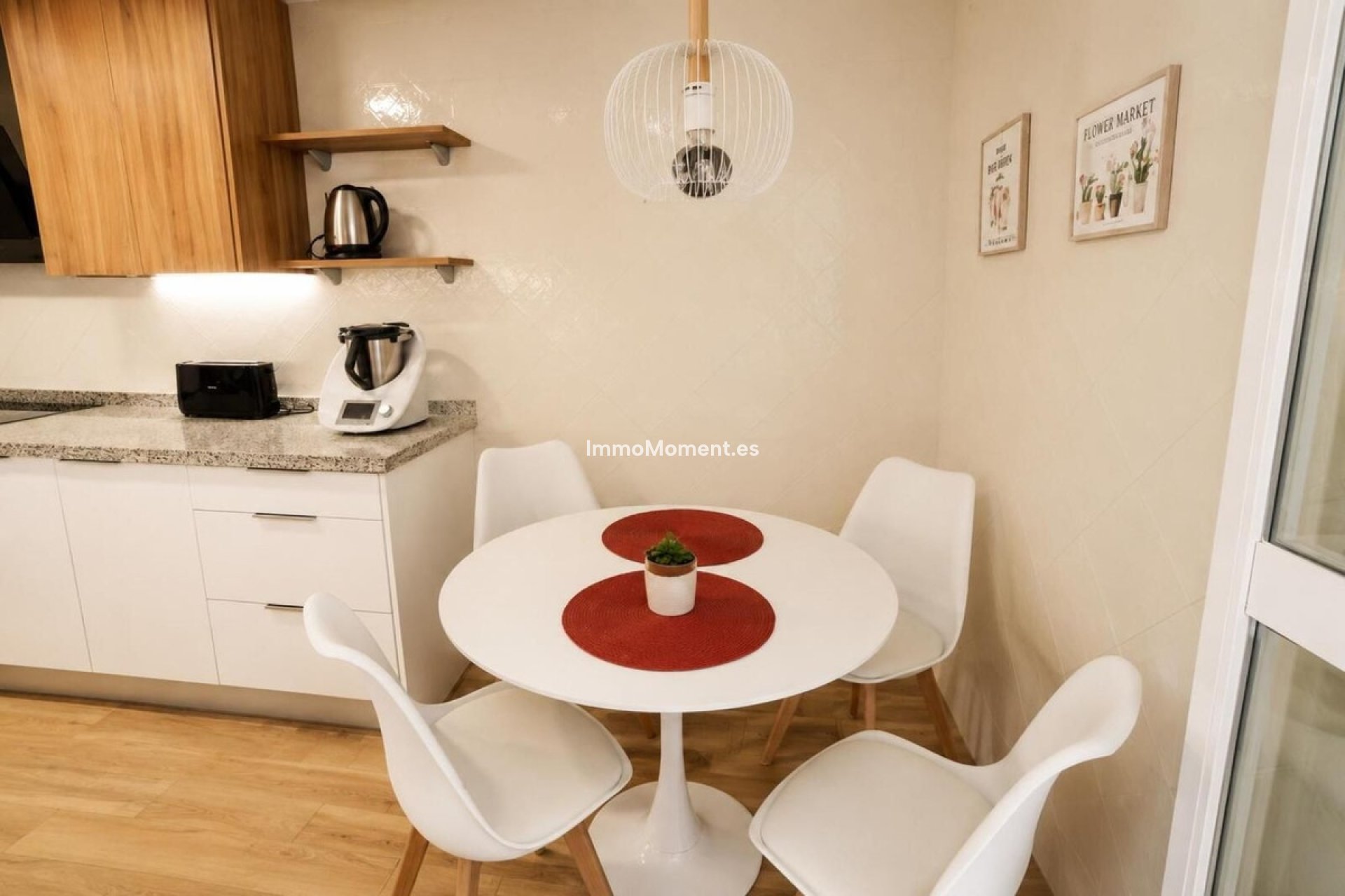 Resale - Apartment - Marbella - Elviria