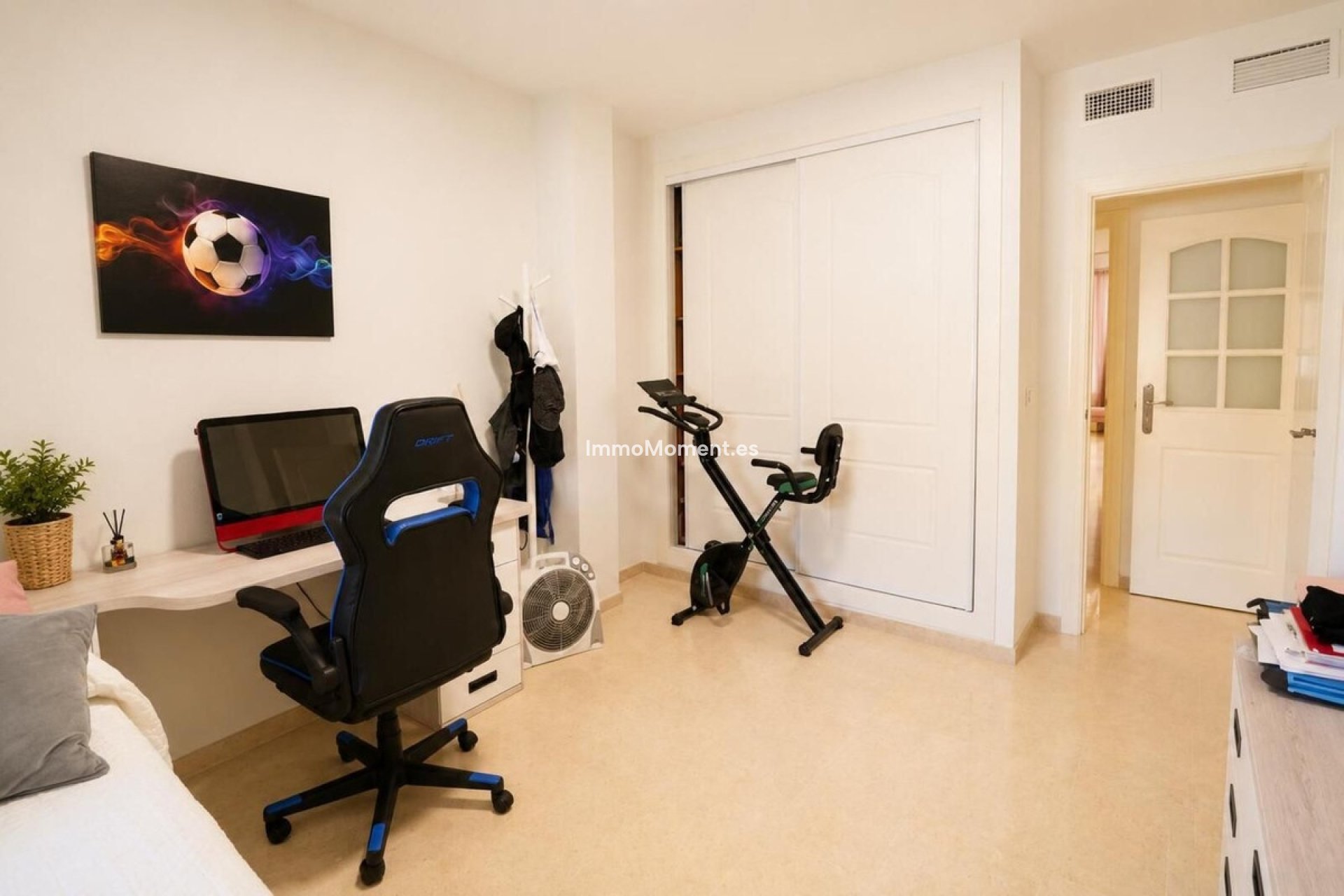 Resale - Apartment - Marbella - Elviria