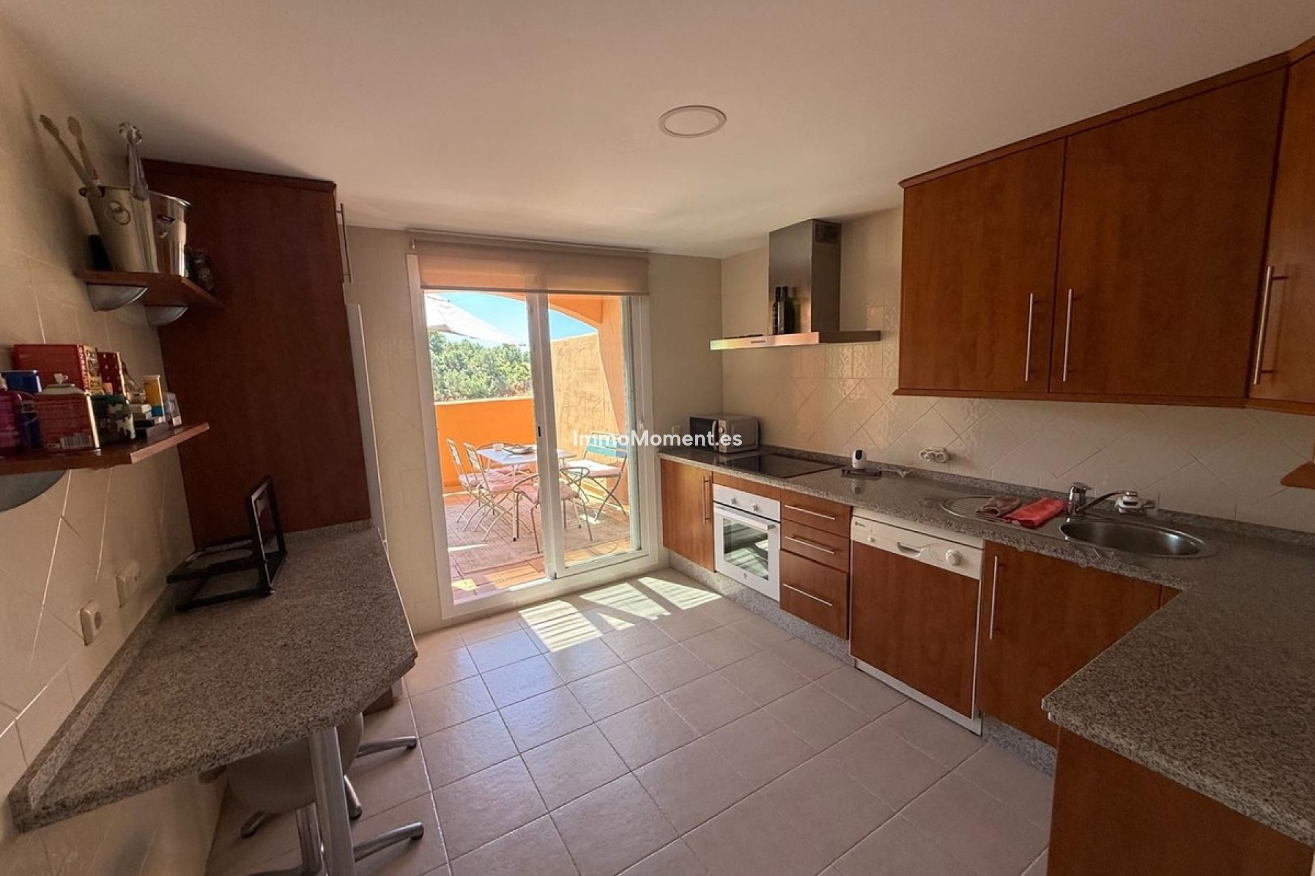Resale - Apartment - Marbella - Elviria
