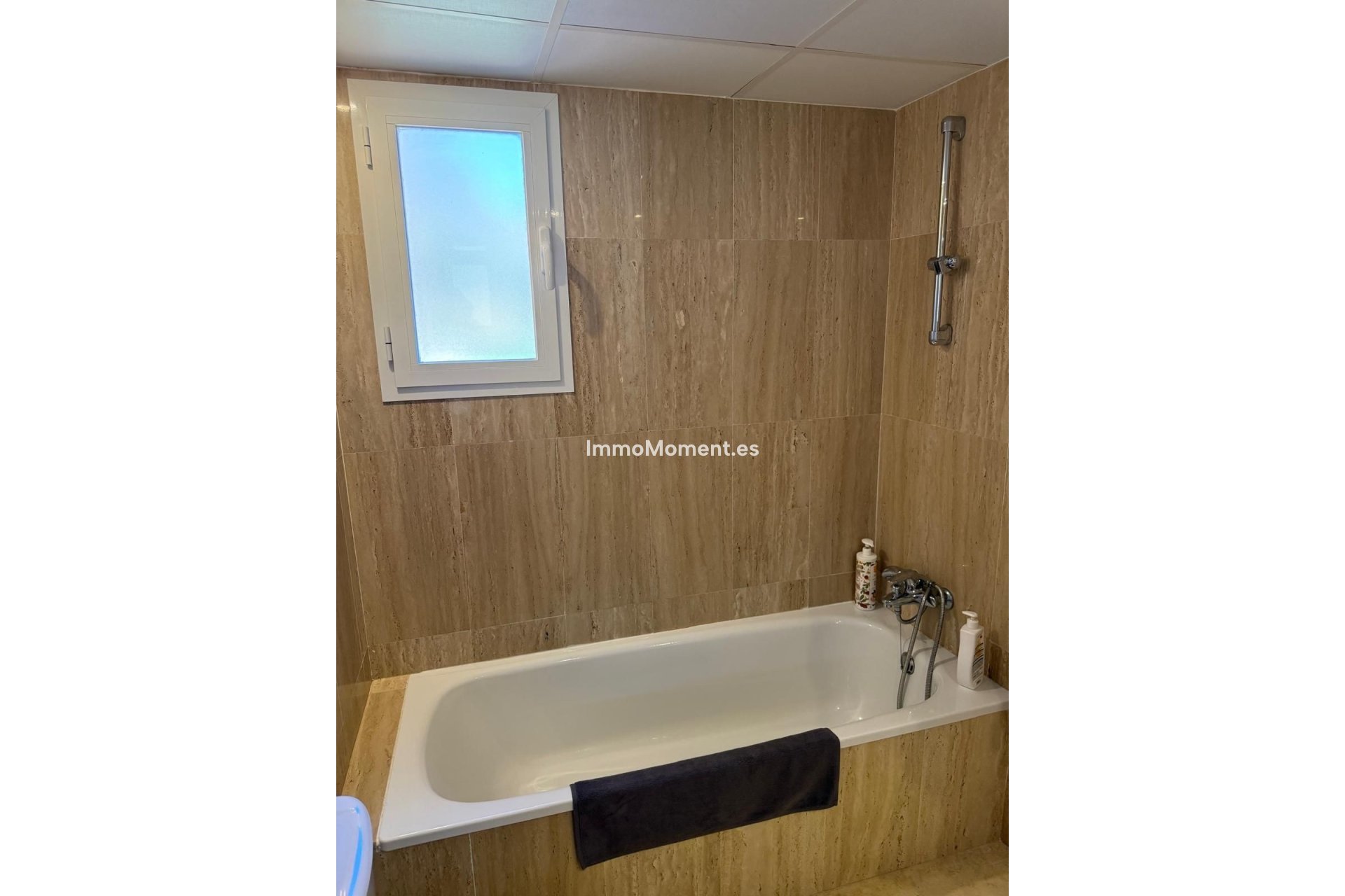 Resale - Apartment - Marbella - Elviria