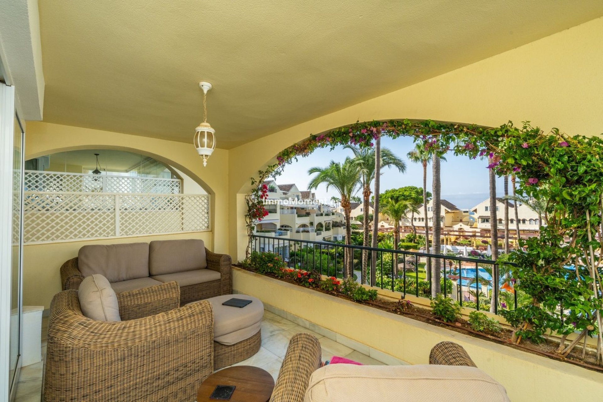 Resale - Apartment - Marbella - Elviria