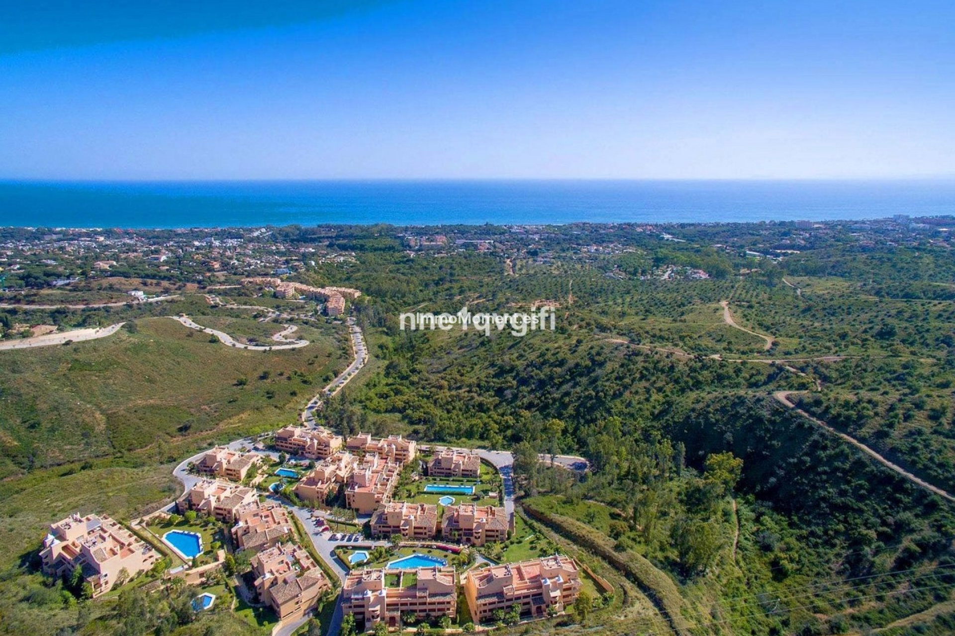 Resale - Apartment - Marbella - Elviria