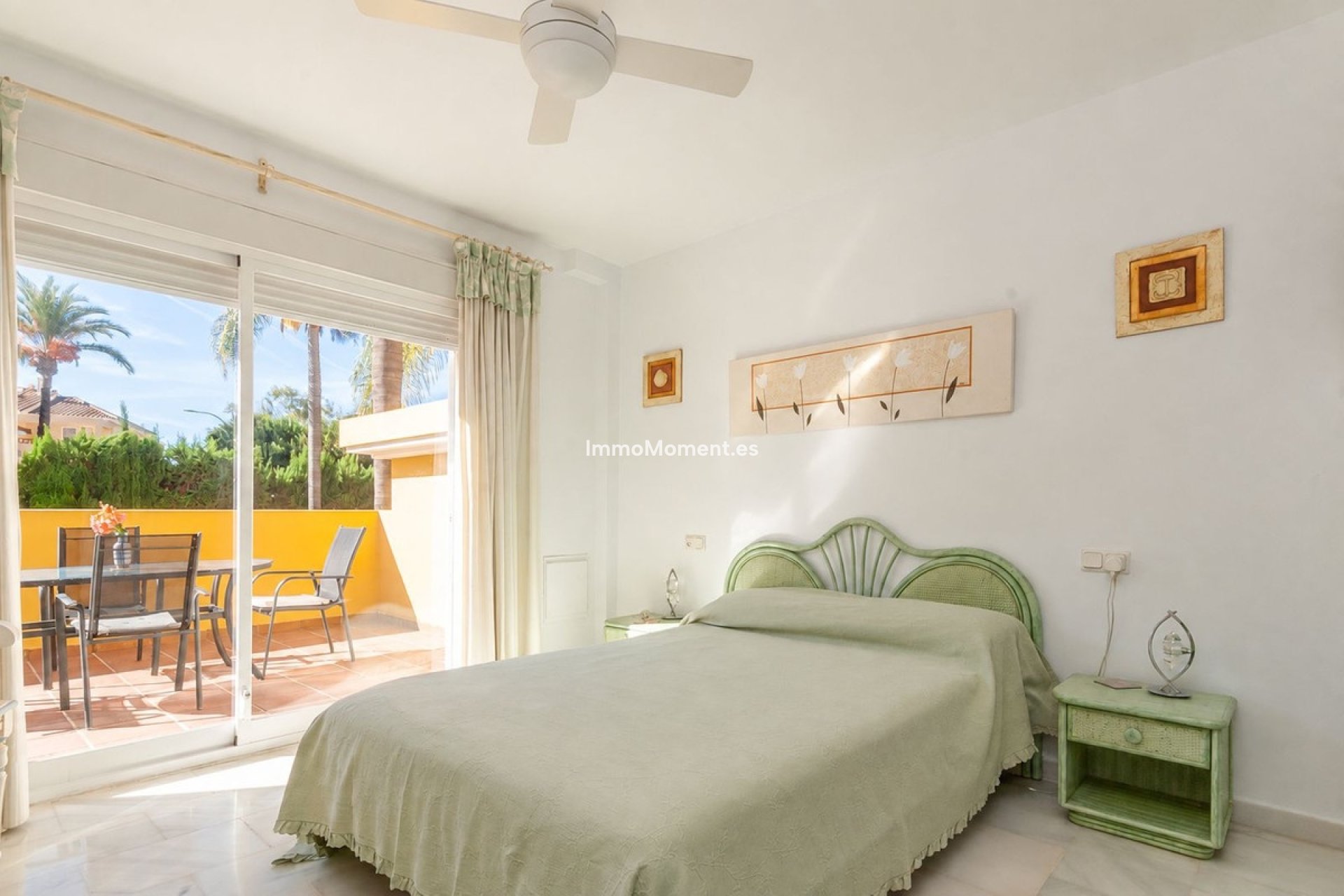 Resale - Apartment - Marbella - Elviria