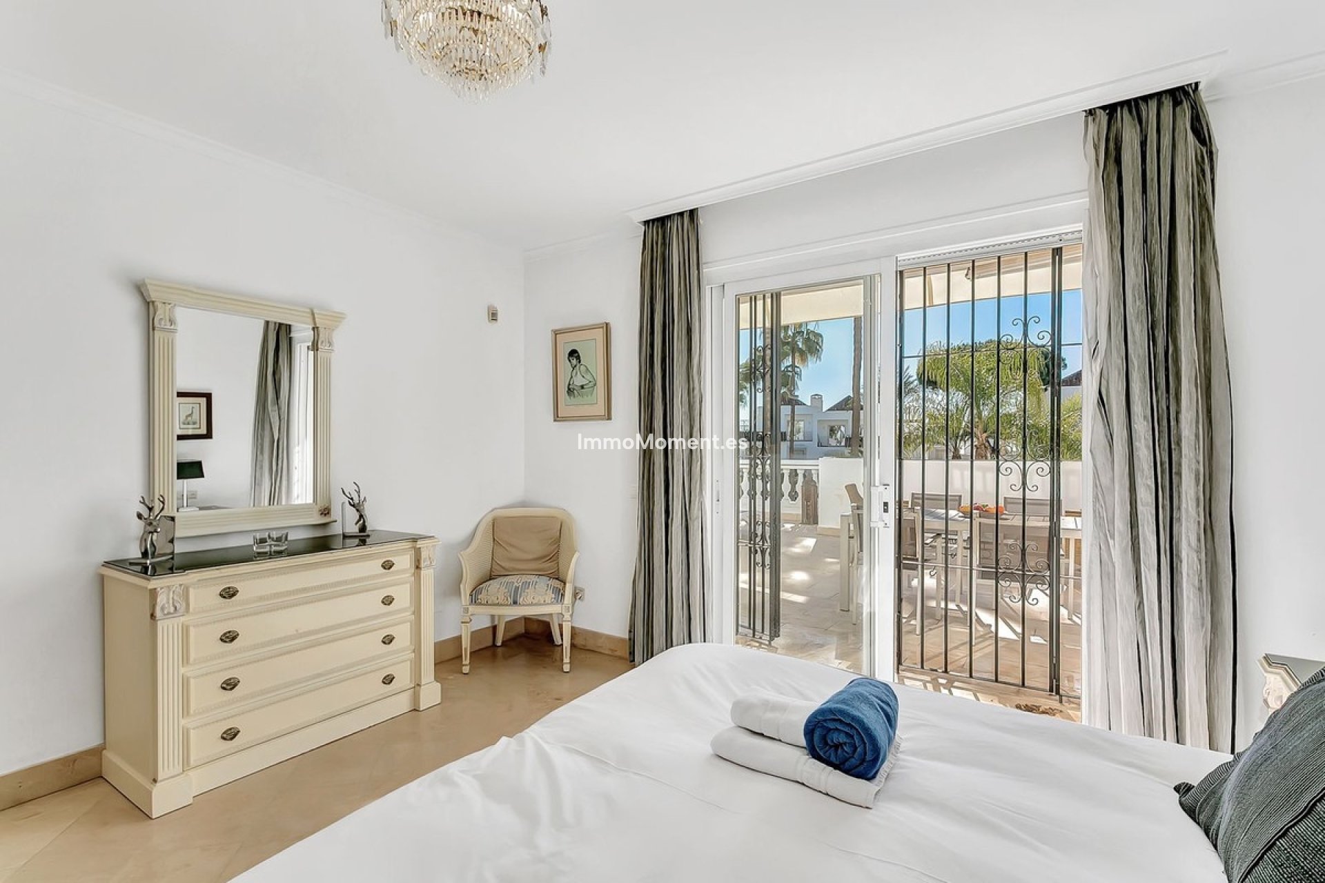 Resale - Apartment - Marbella - Elviria