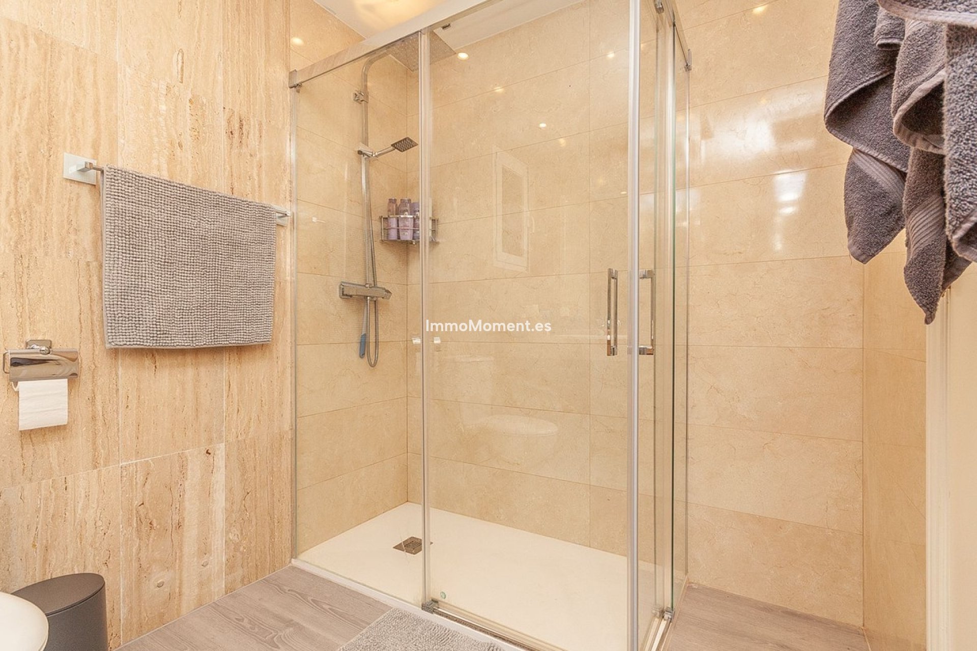 Resale - Apartment - Marbella - Elviria