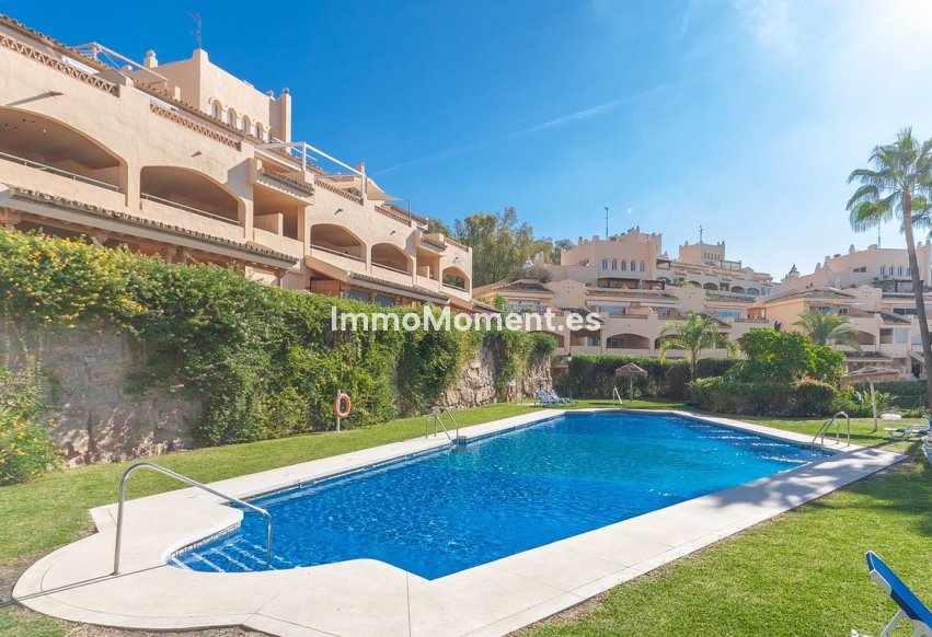 Resale - Apartment - Marbella - Elviria
