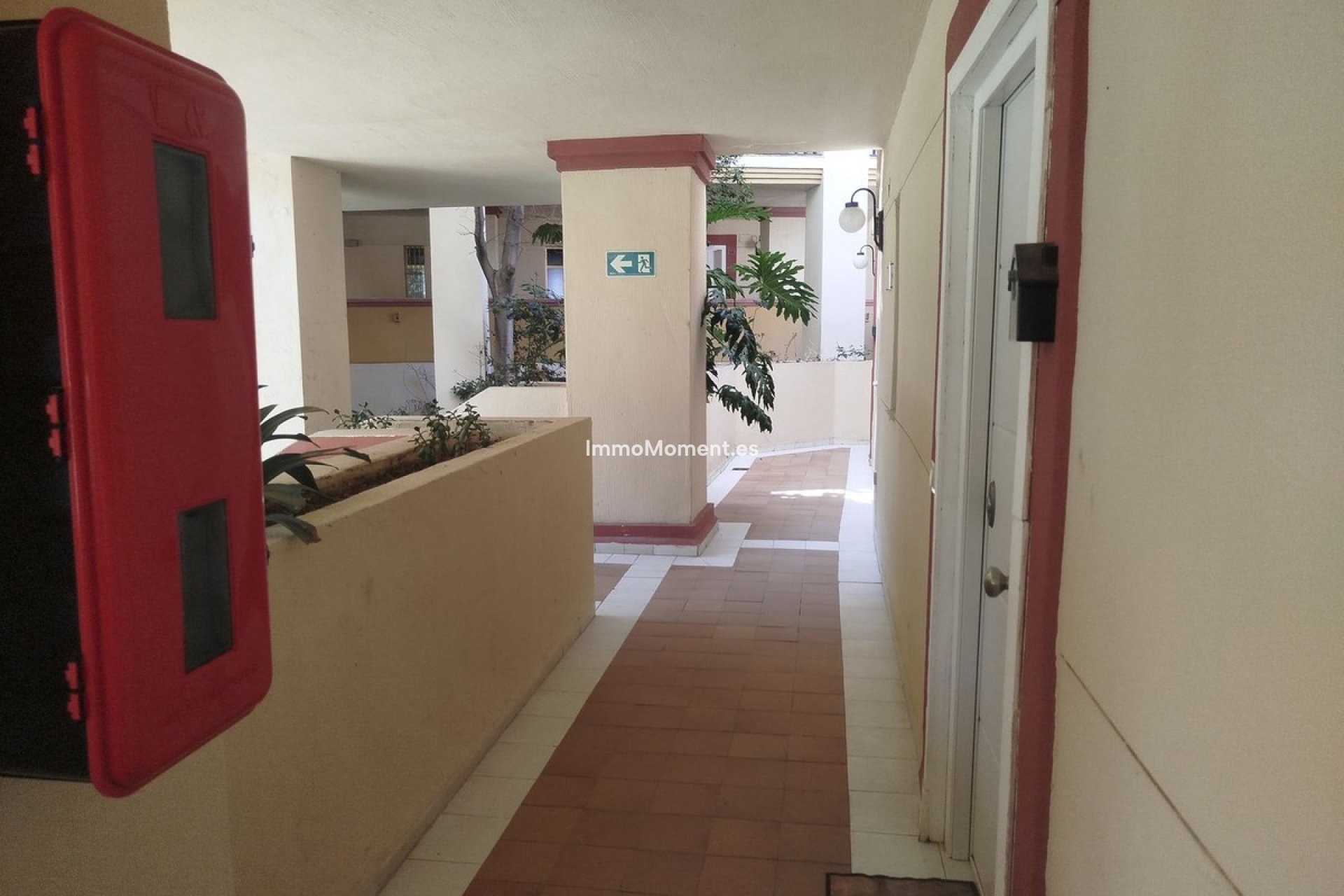 Resale - Apartment - Marbella - Elviria