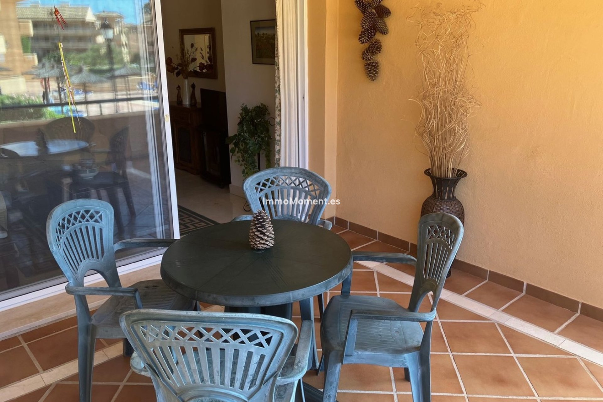 Resale - Apartment - Marbella - Elviria