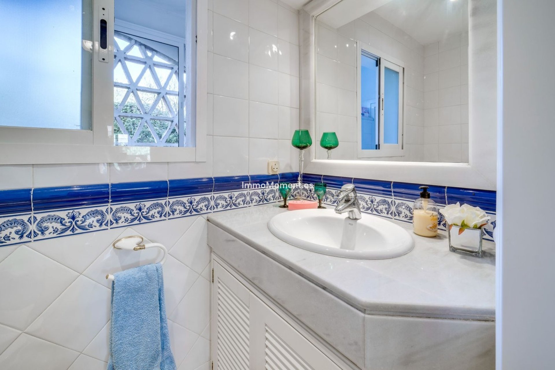 Resale - Apartment - Marbella - Elviria