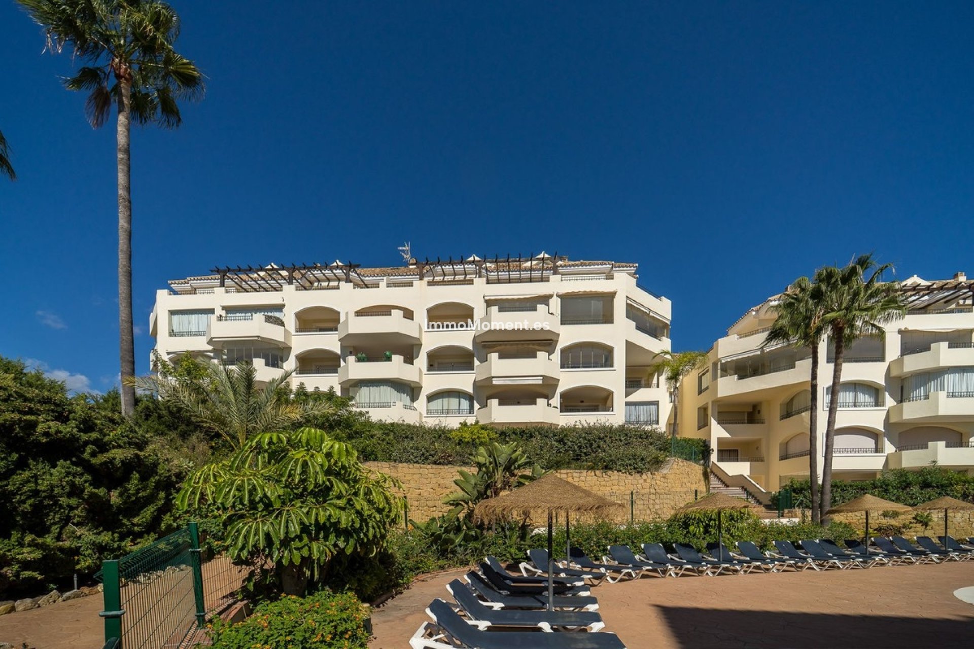 Resale - Apartment - Marbella - Elviria