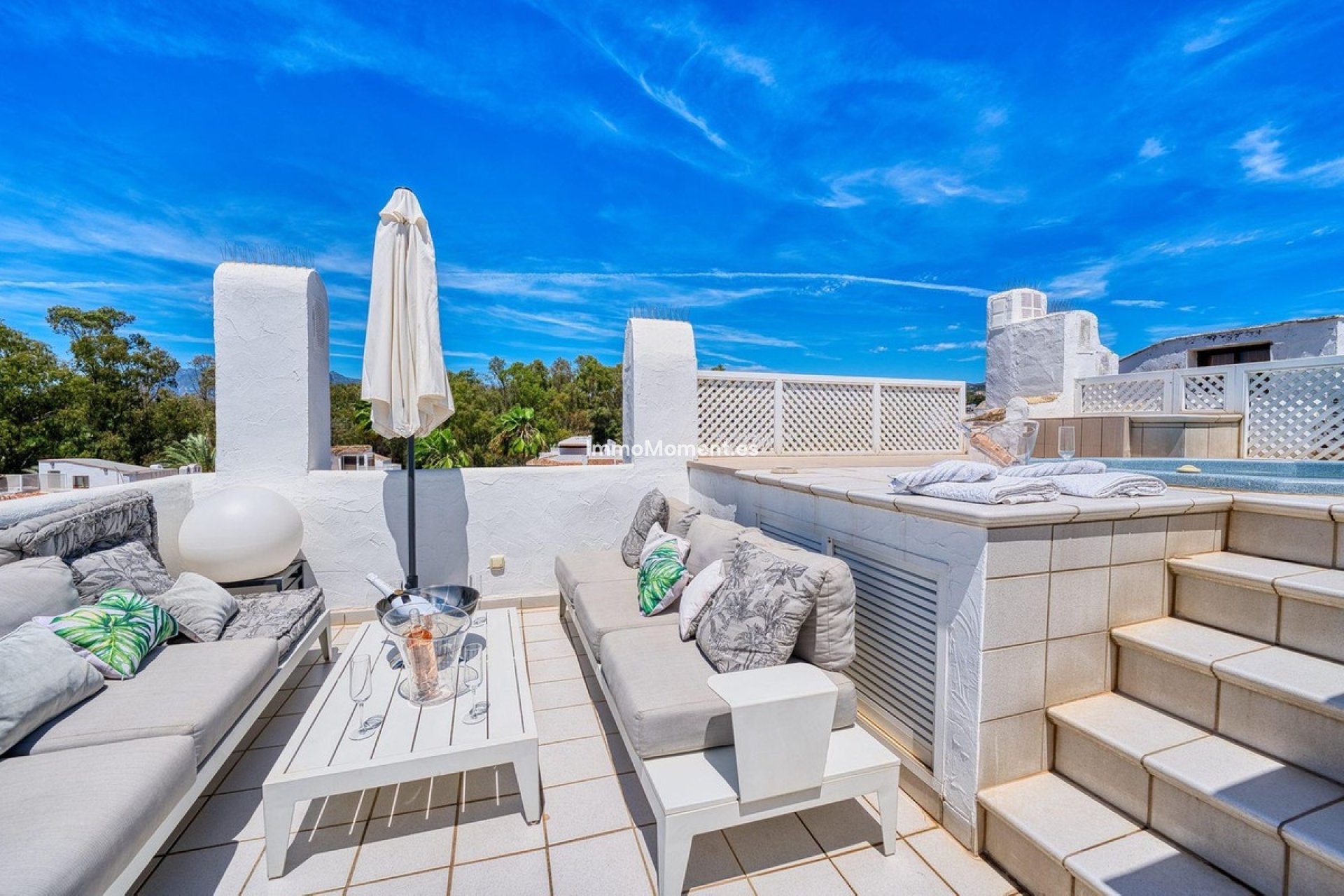 Resale - Apartment - Marbella - Elviria