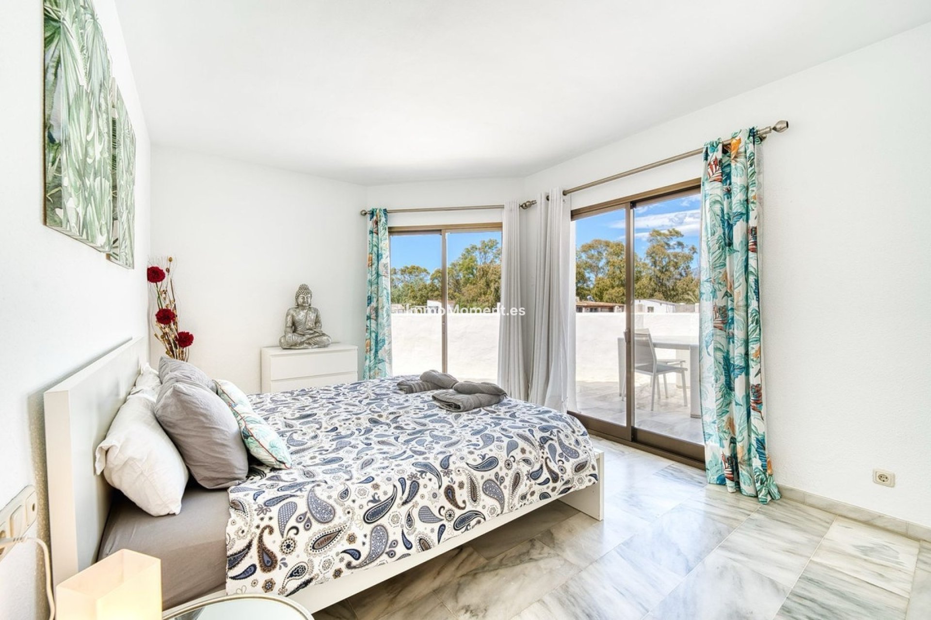 Resale - Apartment - Marbella - Elviria