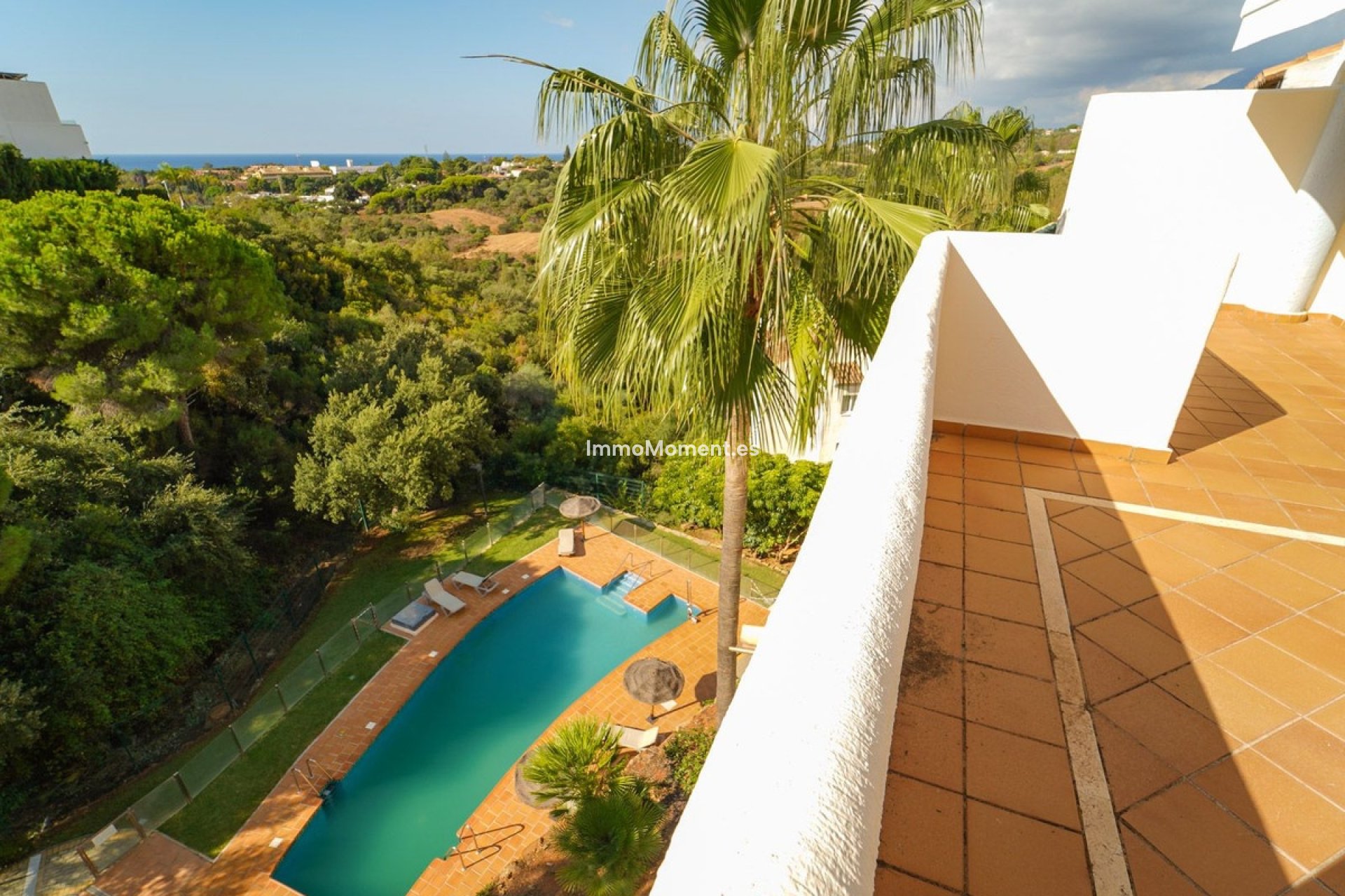 Resale - Apartment - Marbella - Elviria
