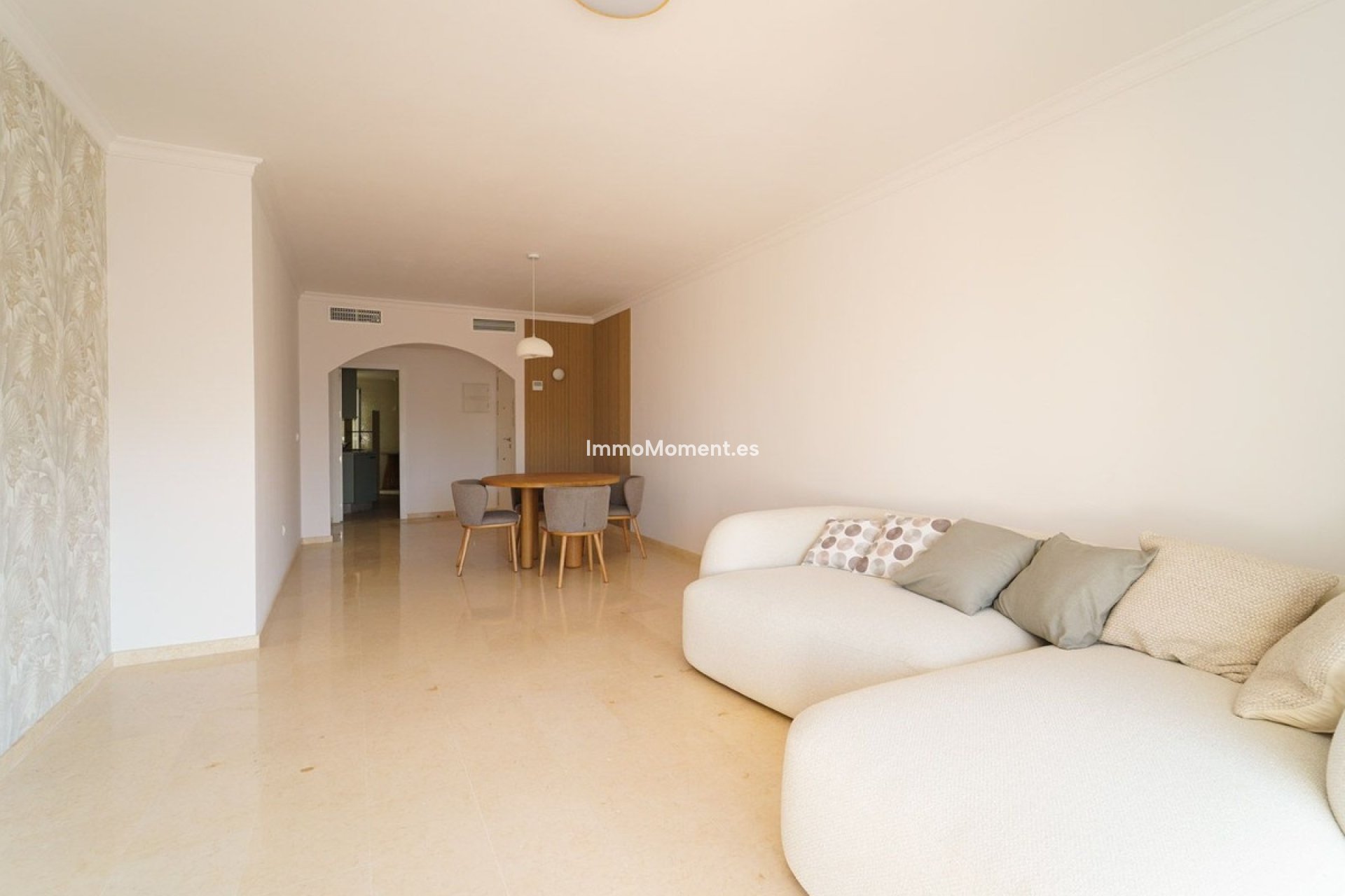 Resale - Apartment - Marbella - Elviria