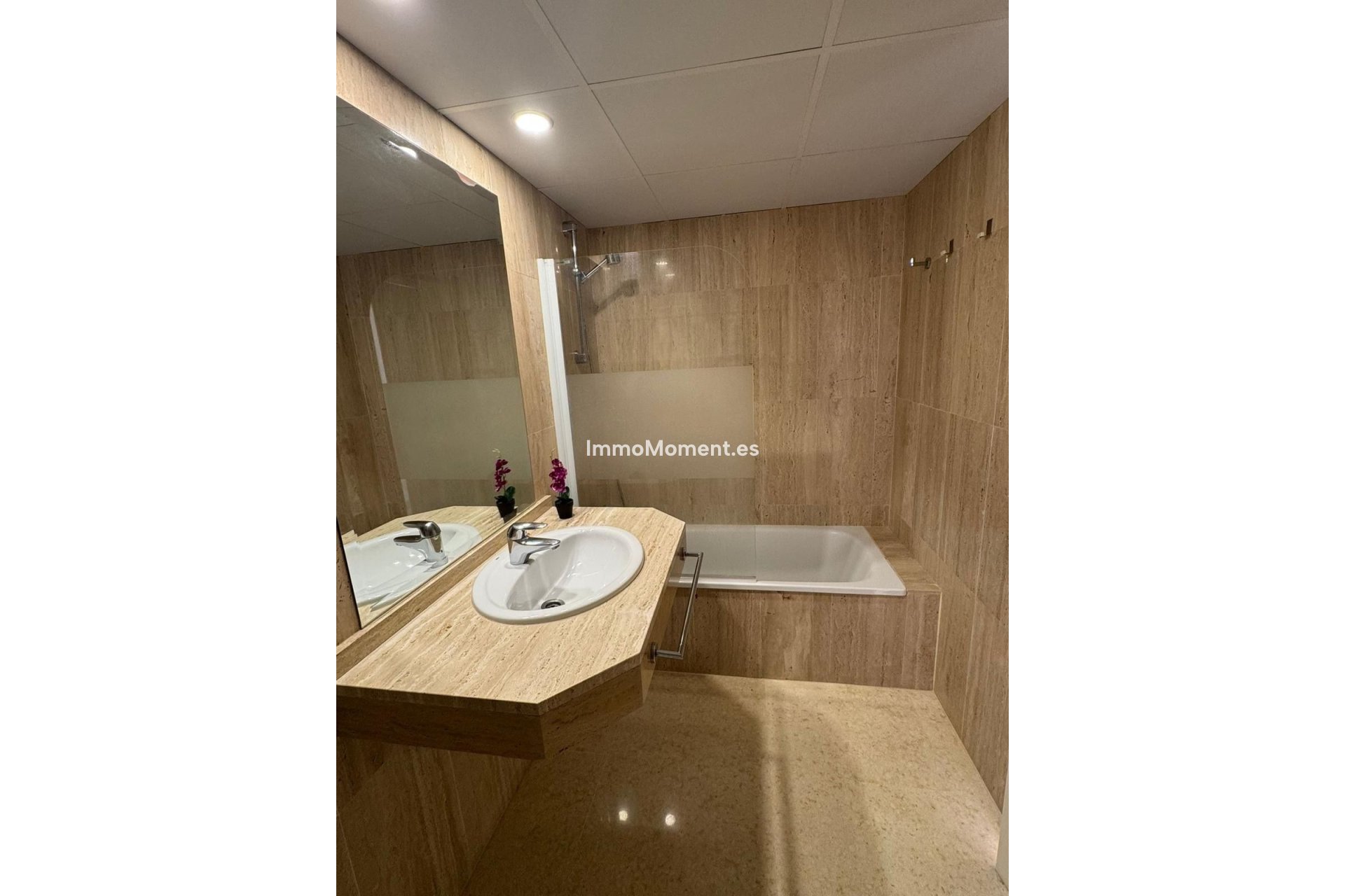 Resale - Apartment - Marbella - Elviria