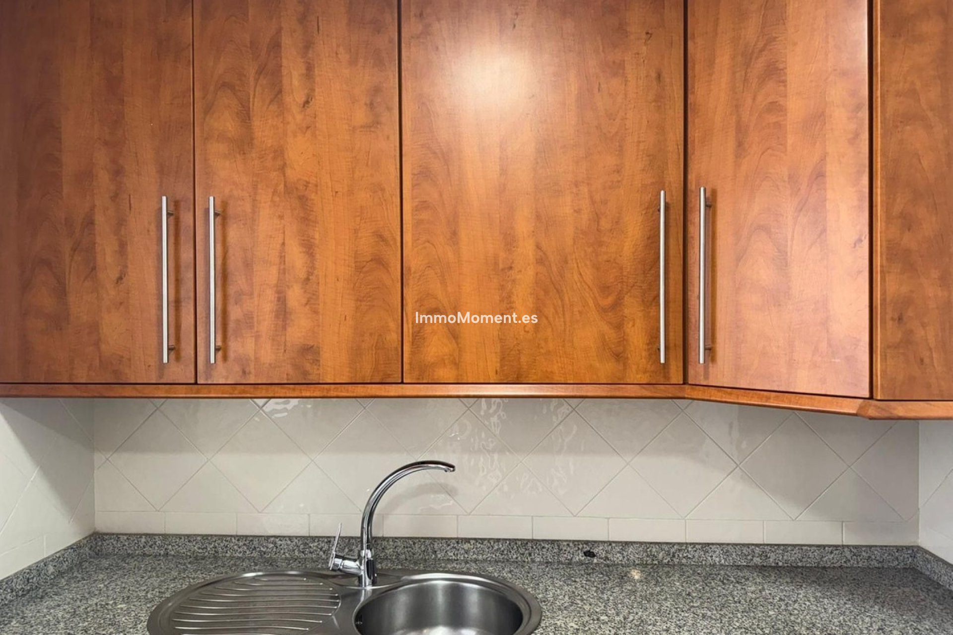 Resale - Apartment - Marbella - Elviria