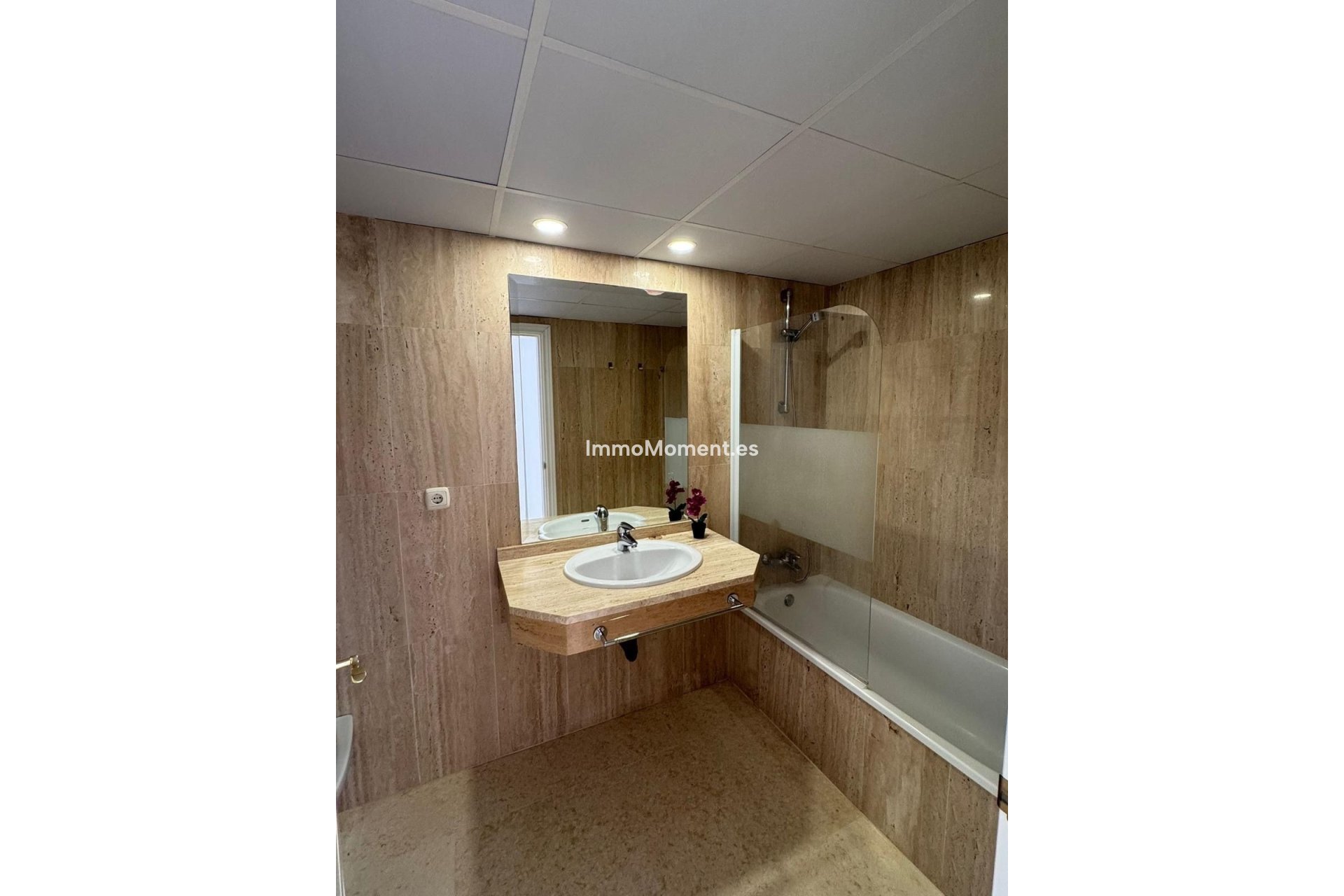 Resale - Apartment - Marbella - Elviria